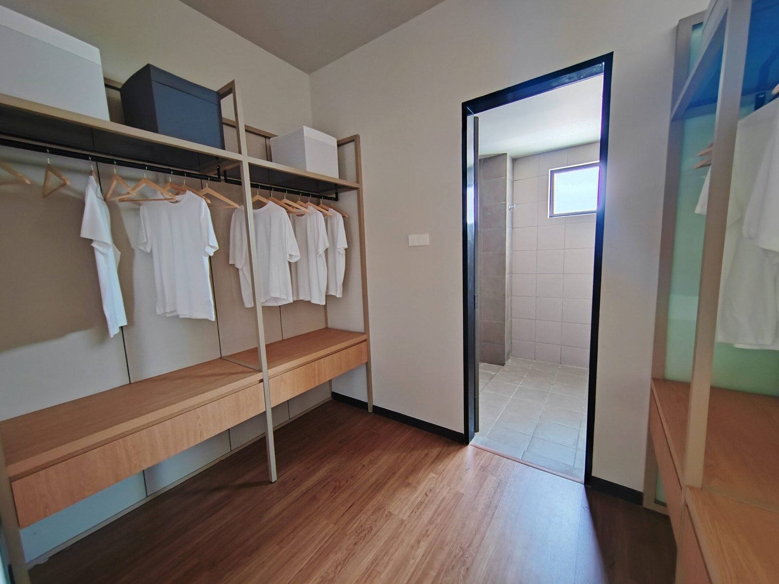 12._Master_wardrobe_