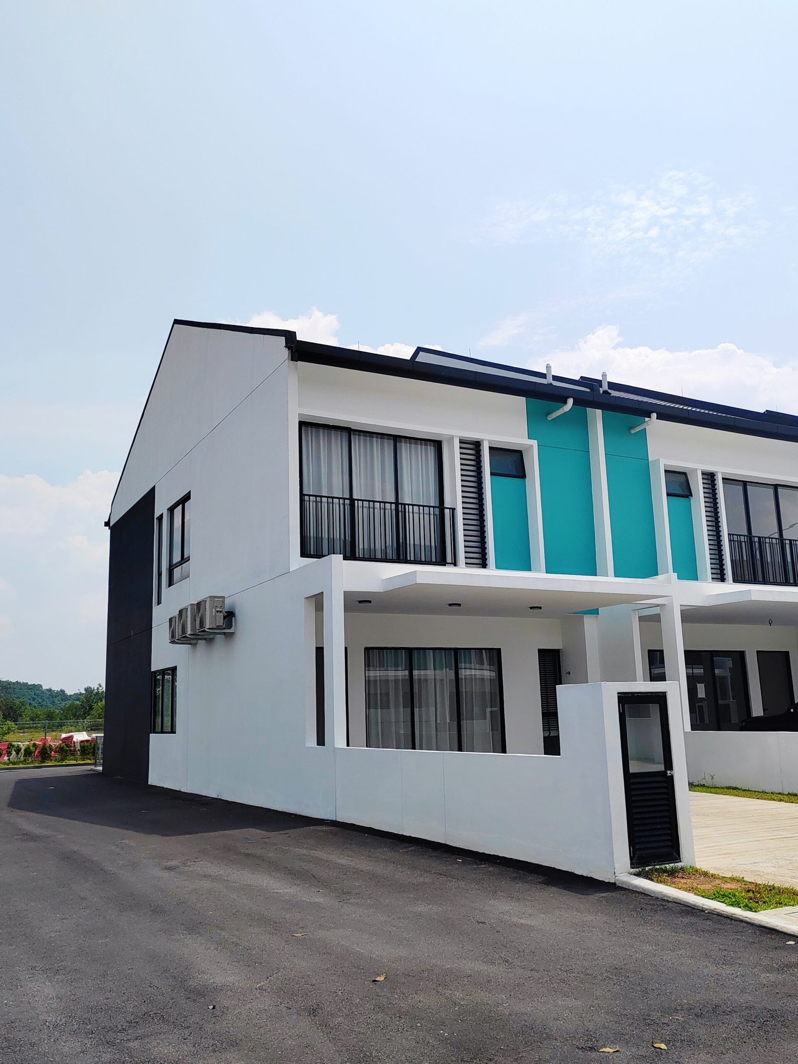2.Front_facade_