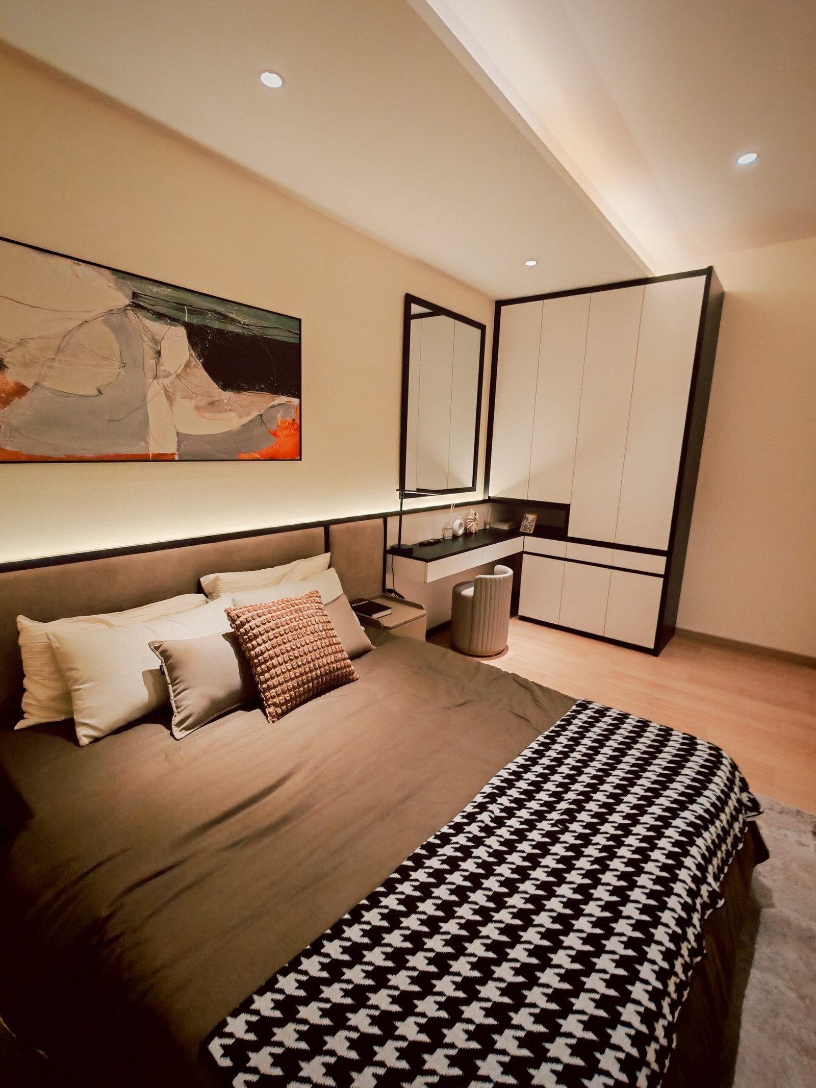 4._2nd_room