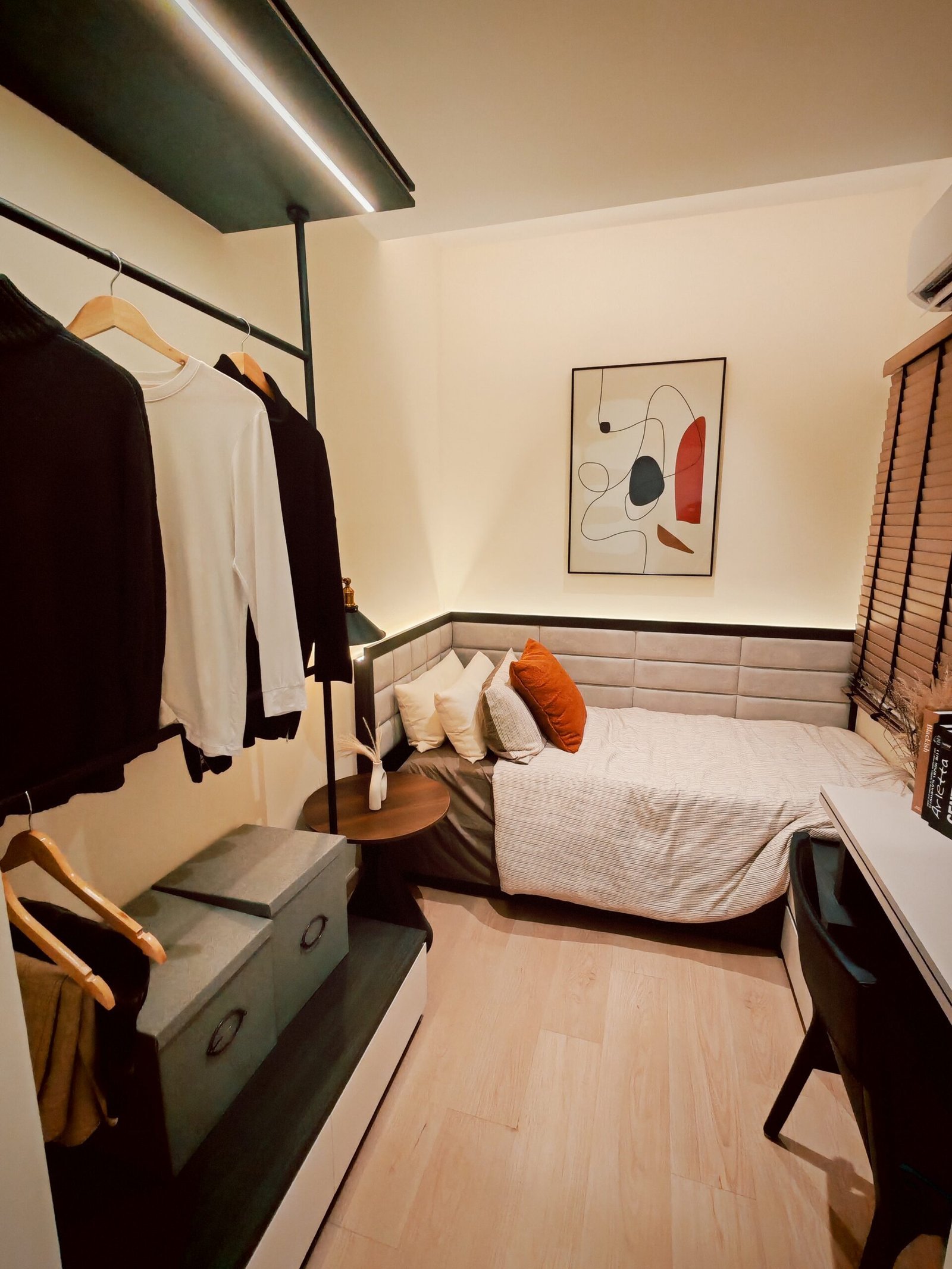 5._2nd_room