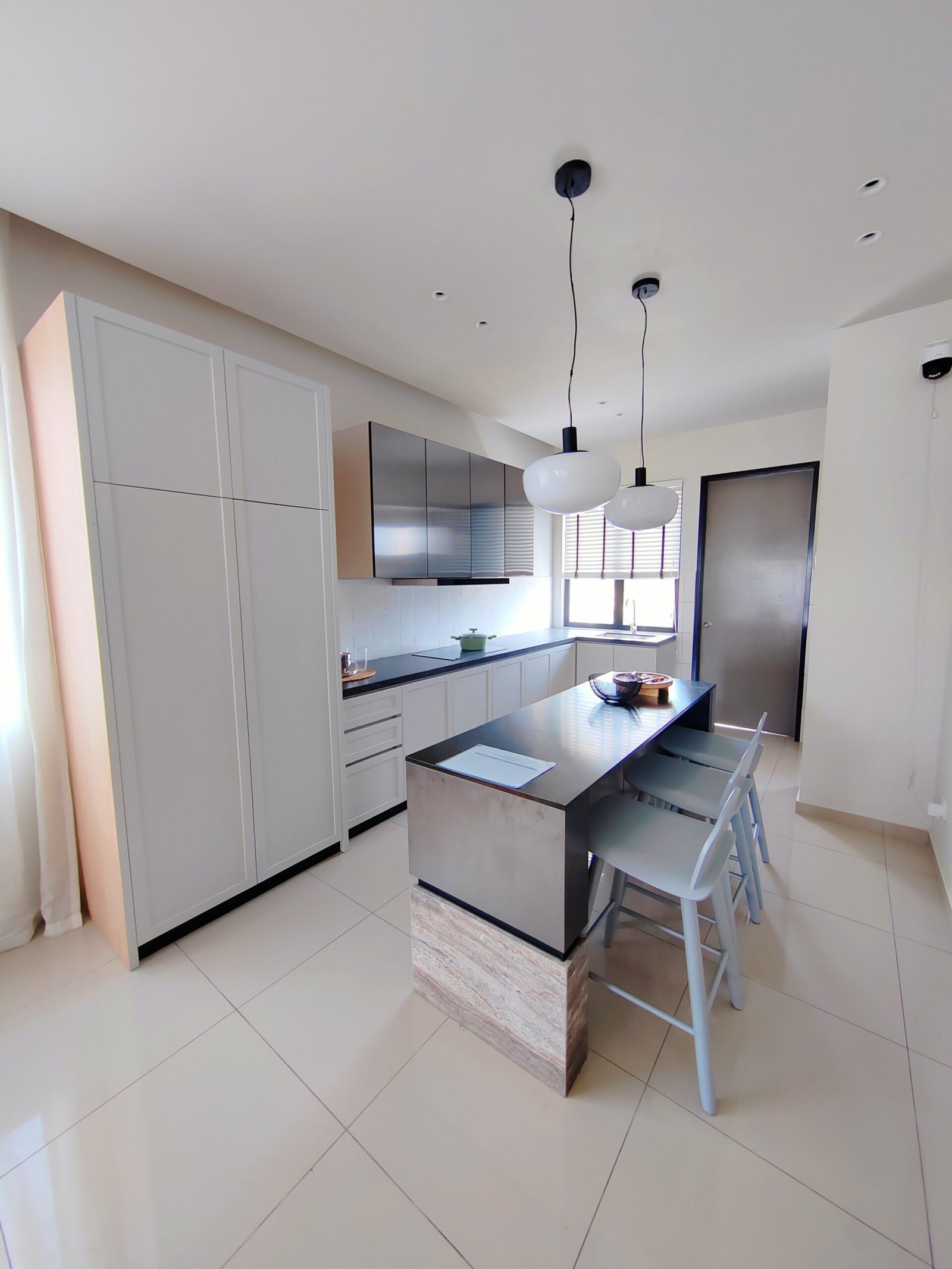 7._Kitchen_
