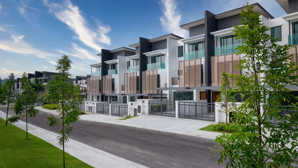 Visual pemasaran rasmi fasad rumah tiga tingkat Ilham Bandar Nusa Rhu